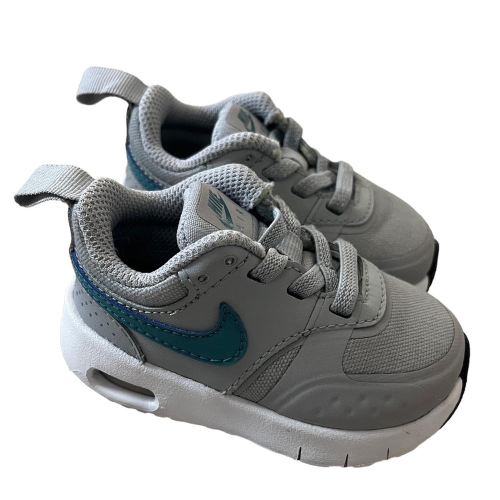 Baby boy size 4 Nike Air Sneakers